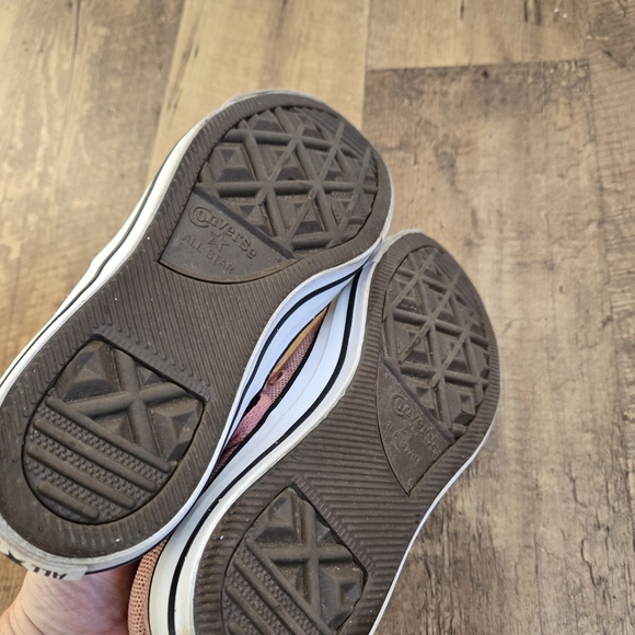 Converse Pink Canvas Womens Size 7 Sneakers - Picture 8 of 13